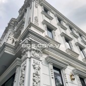 Cho thuê biệt thự Gia Lâm, 4 tầng, 8PN, Sân vườn, 30 triệu/tháng